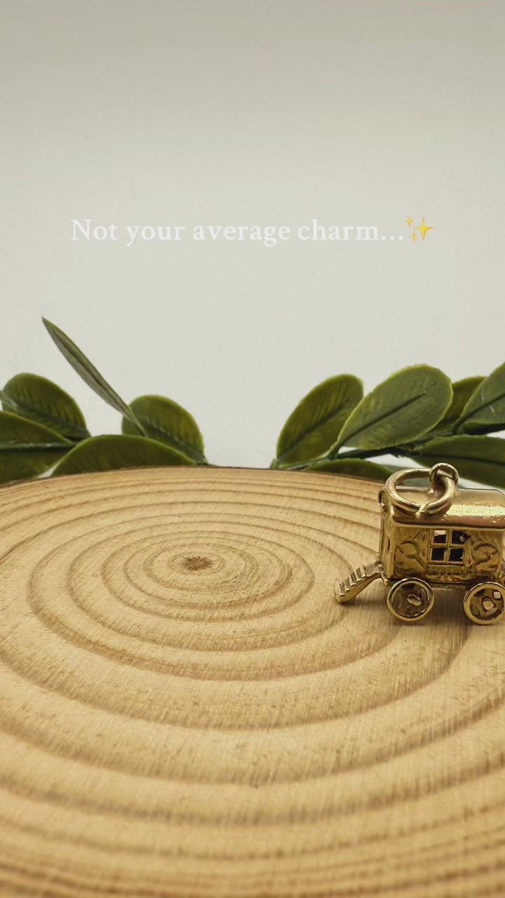 Vintage 9ct Gold Gypsy Caravan Opening Fortune Teller Charm