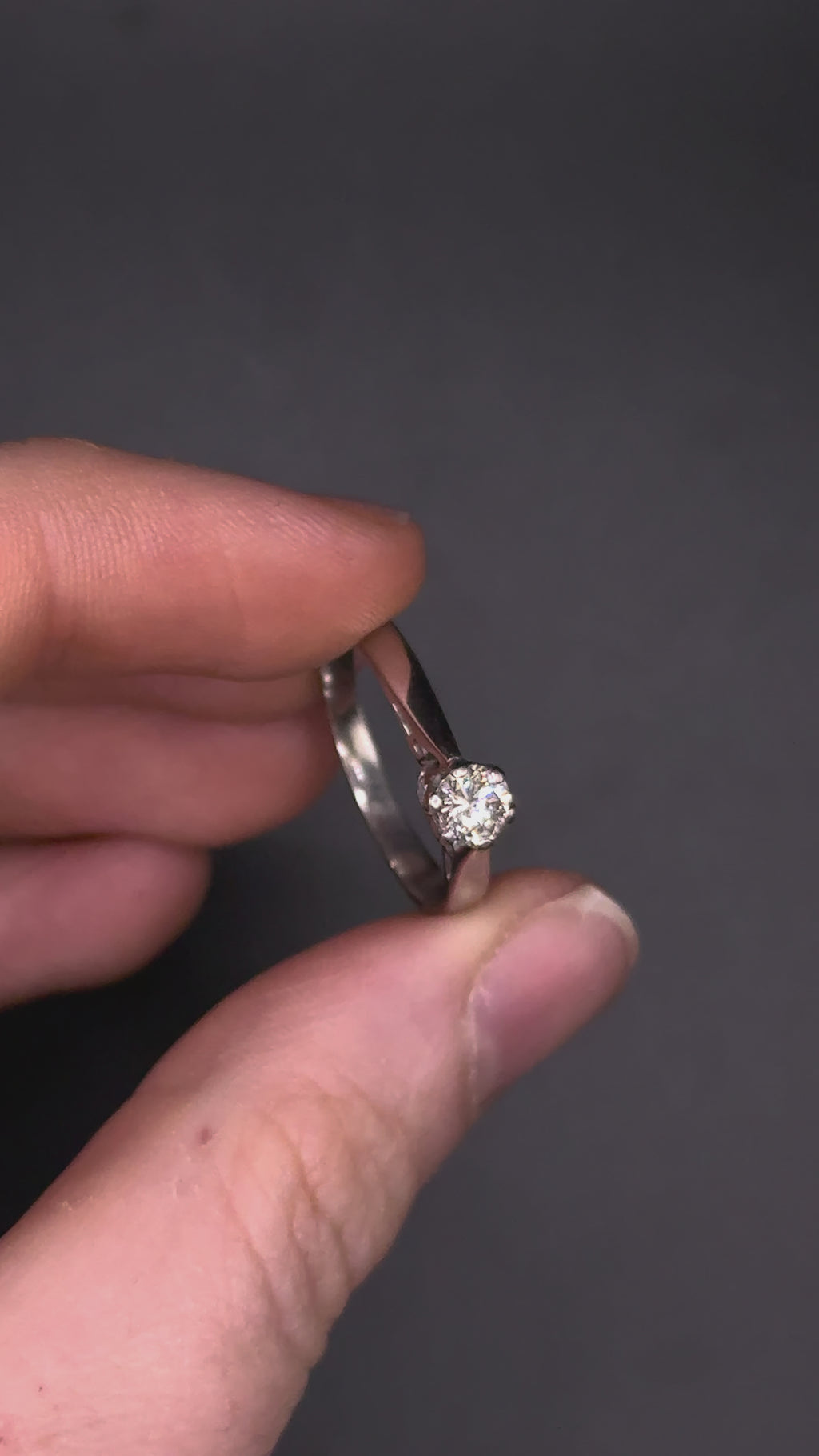 Vintage 18ct White Gold Diamond Ring